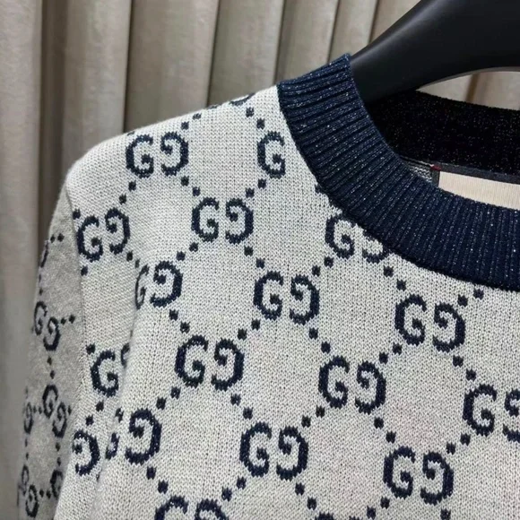 New Gucci 2025 GG monogram metallic Ivory and blue GG lamé jacquard knit top M - Picture 4 of 8